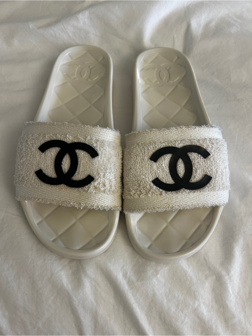 CHANEL White Slides with Black CC Logo